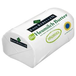 Heumilch-Butter im Pergamentpapier Milchprodukte butter